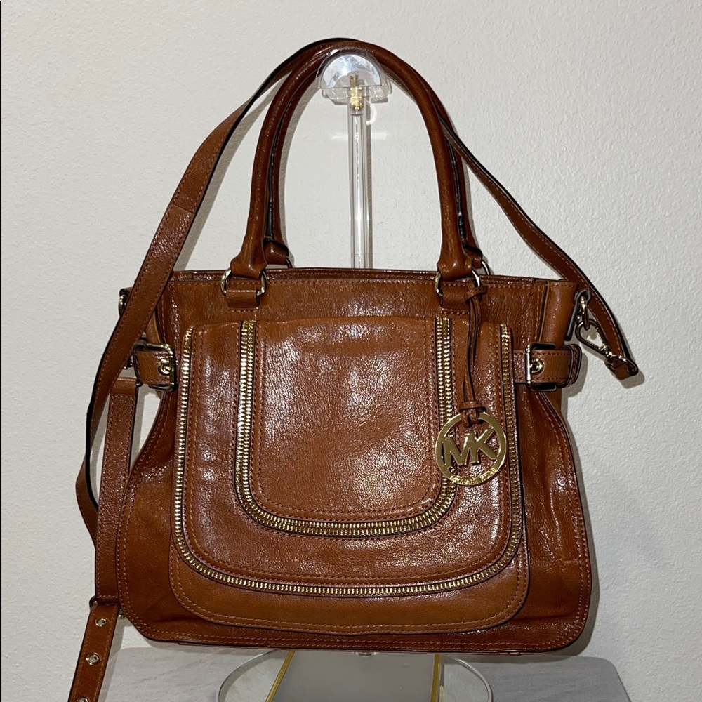 Michael Kors Naomi Satchel SOLD